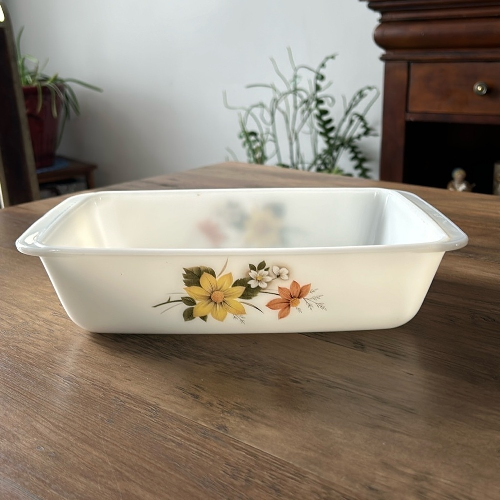 VINTAGE PYREX AUTUMN GLORY FLOWER PATTERN RECTANGLE CASSEROLE DISH